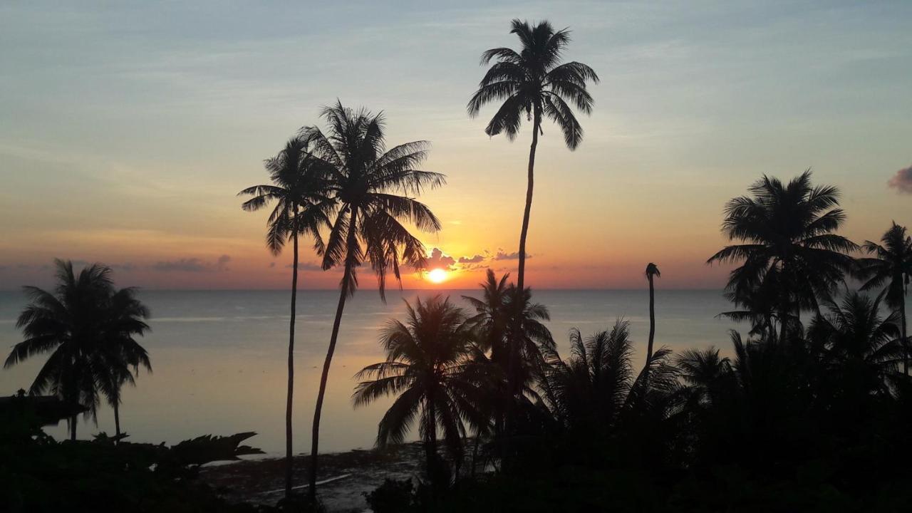 Marind Dive Eco Resort Waha Екстериор снимка